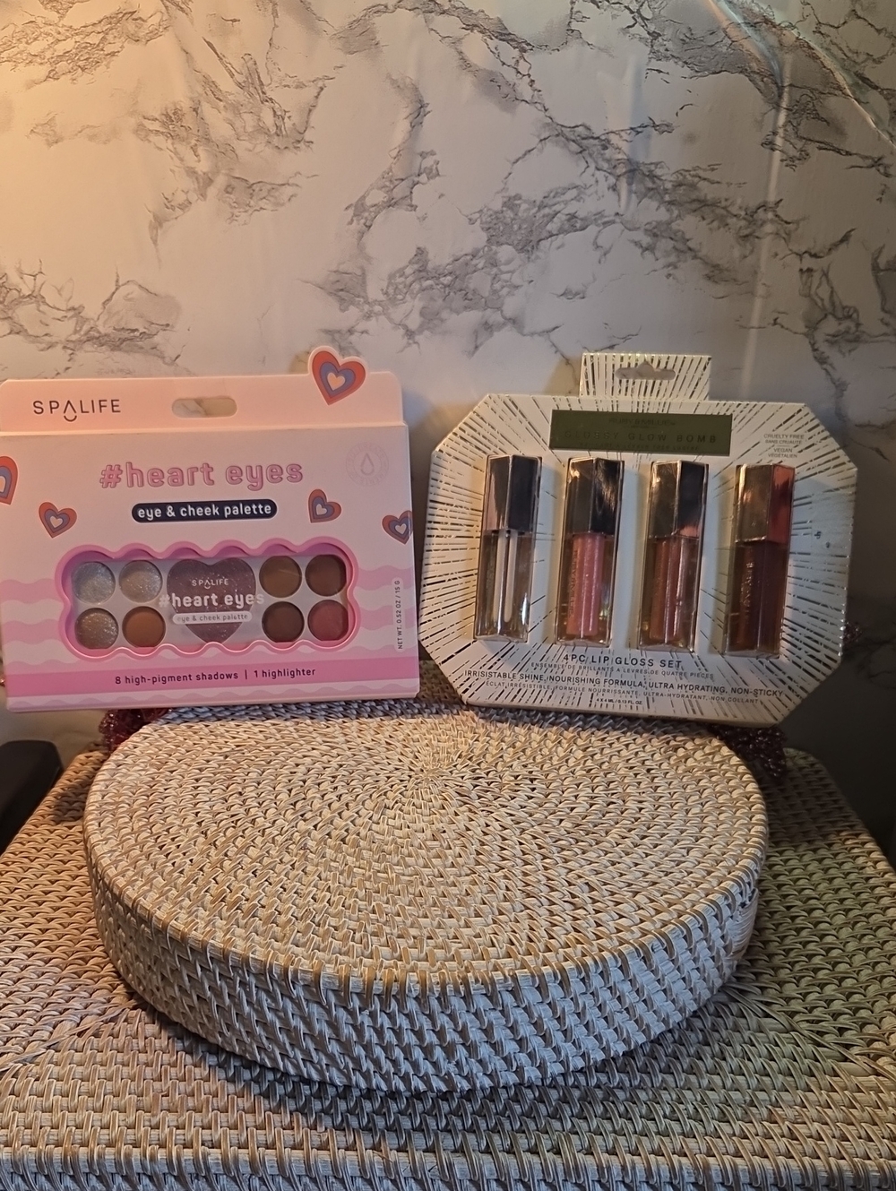 SpaLife #heart eyes Eye & Cheek Palette - Ruby millie glassy glow bomb Set Of 4